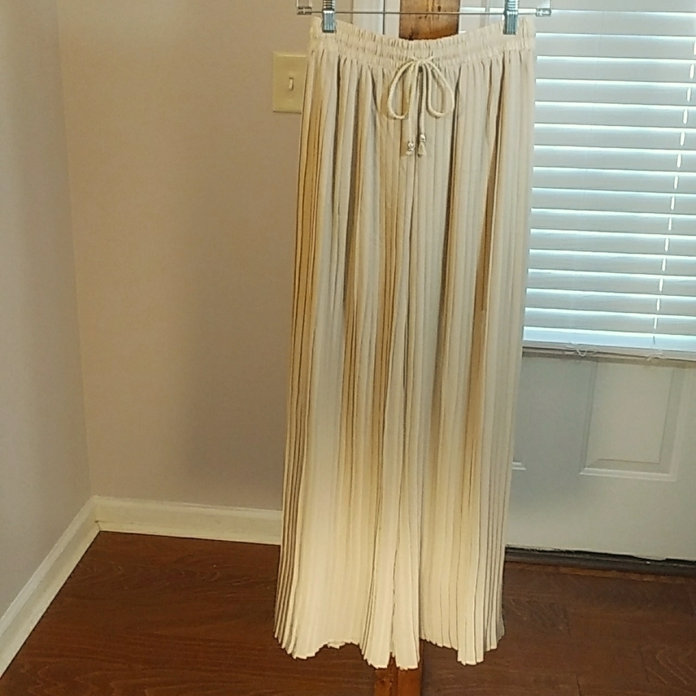 NWT Kimberly C. Tan Sheer Pleated Wide Leg Lined Elastic Drawstring Waist Size M